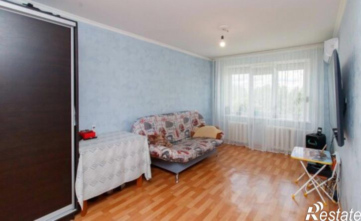 3-комн квартира ул Моторостроителей, 10,  д. 10