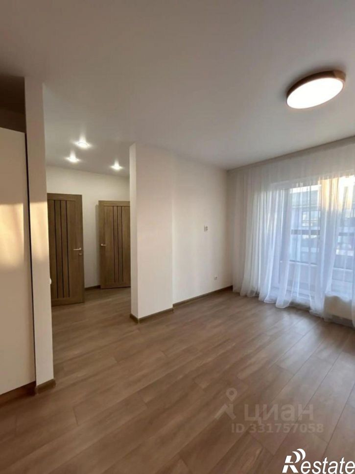 1-комн квартира ул Игоря Комиссарова, 8,  д. 8