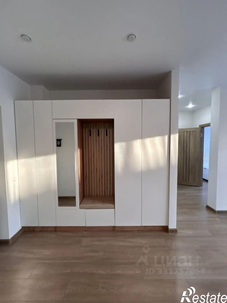 1-комн квартира ул Игоря Комиссарова, 8,  д. 8