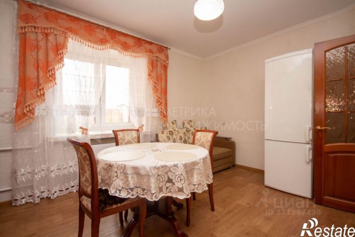 2-комн квартира ул Максима Горького, 3,  д. 3