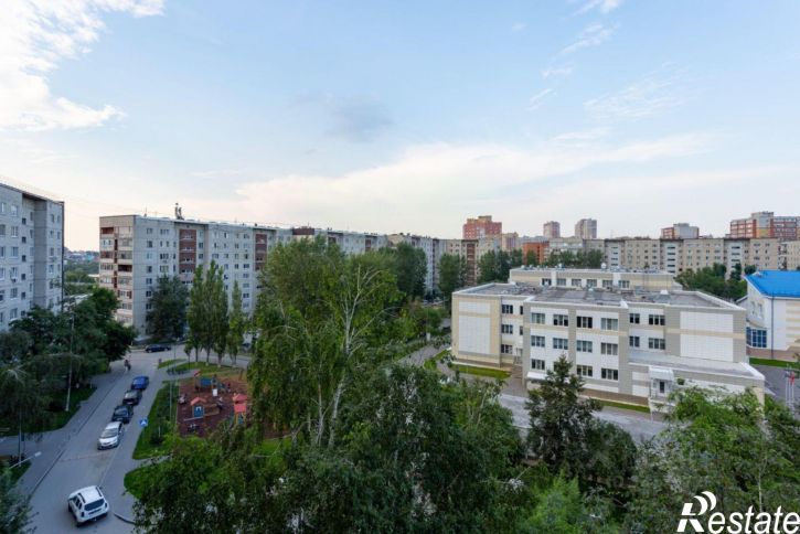 3-комн квартира ул Газовиков, 3,  д. 3