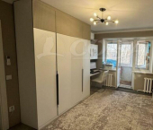 2-комн, 45кв м, этаж 5/5 ул Республики, 180