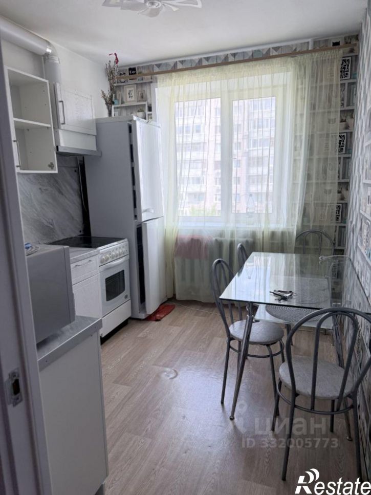 3-комн квартира пр-д Стахановцев, 1,  д. 1