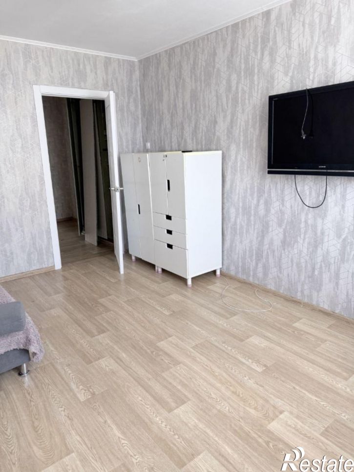 3-комн квартира пр-д Стахановцев, 1,  д. 1