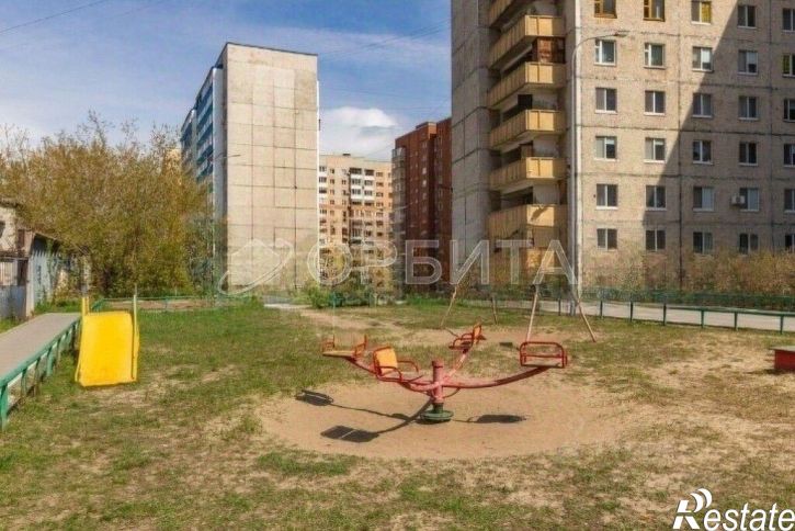 2-комн квартира ул Валерии Гнаровской, 10,  д. 10
