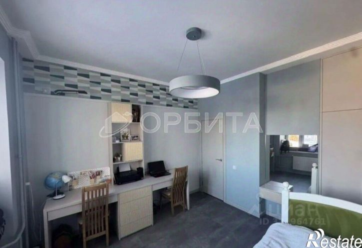 4-комн квартира ул Валерии Гнаровской, 12 9,  д. 12 9,  к. 9