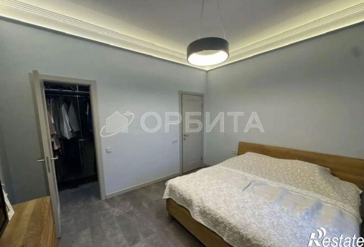 4-комн квартира ул Валерии Гнаровской, 12 9,  д. 12 9,  к. 9