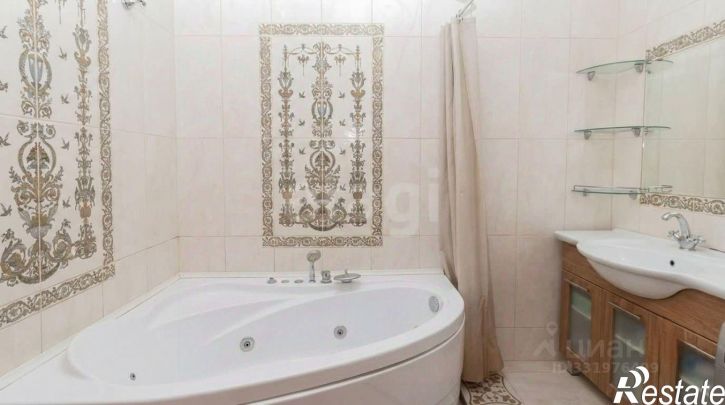 3-комн квартира ул Интернациональная, 140,  д. 140