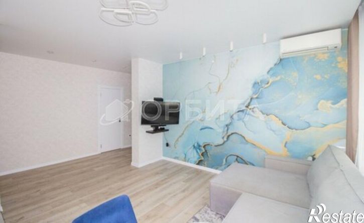 2-комн квартира ул Александра Протозанова, 8,  д. 8