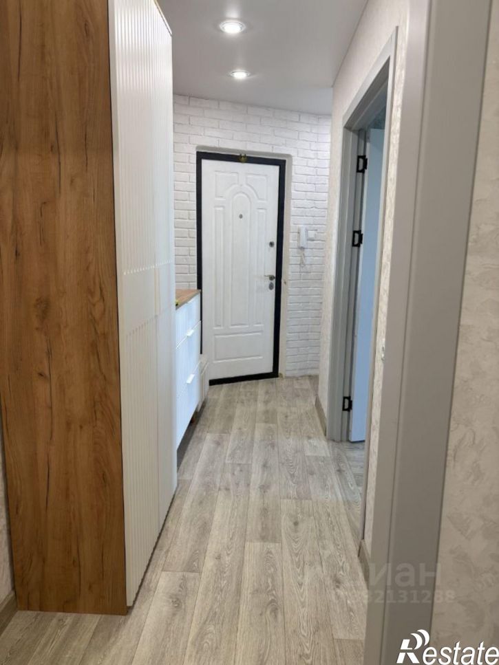 3-комн квартира ул Домостроителей, 18,  д. 18