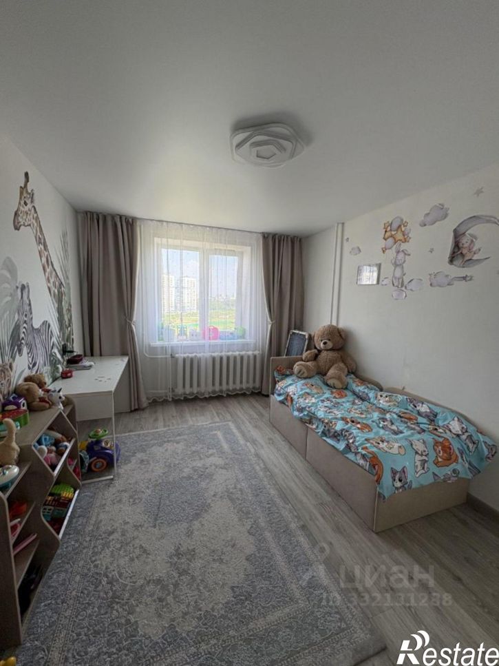 3-комн квартира ул Домостроителей, 18,  д. 18