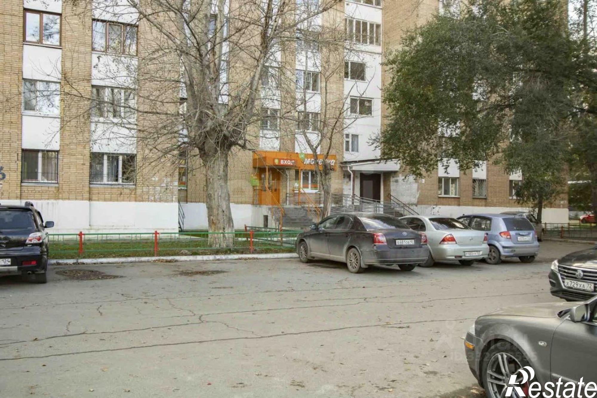 Купить комнату за 800 000 рублей на ул Республики, 216