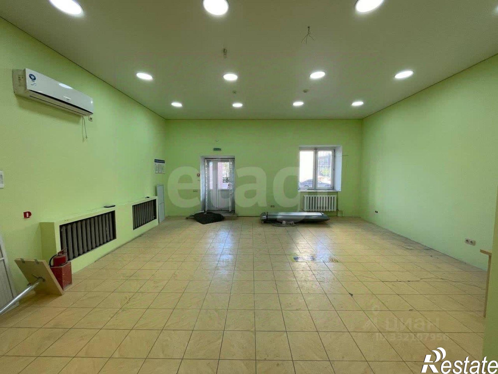 Купить торговое помещение за 9 937 920 рублей на ул Московский тракт, 85 1
