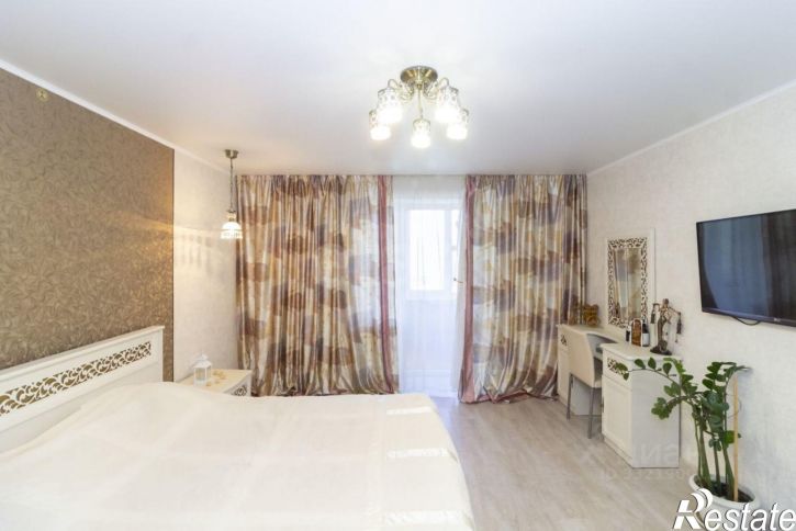 4-комн квартира ул Николая Чаплина, 123,  д. 123