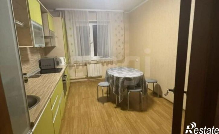 3-комн квартира ул Николая Чаплина, 115,  д. 115