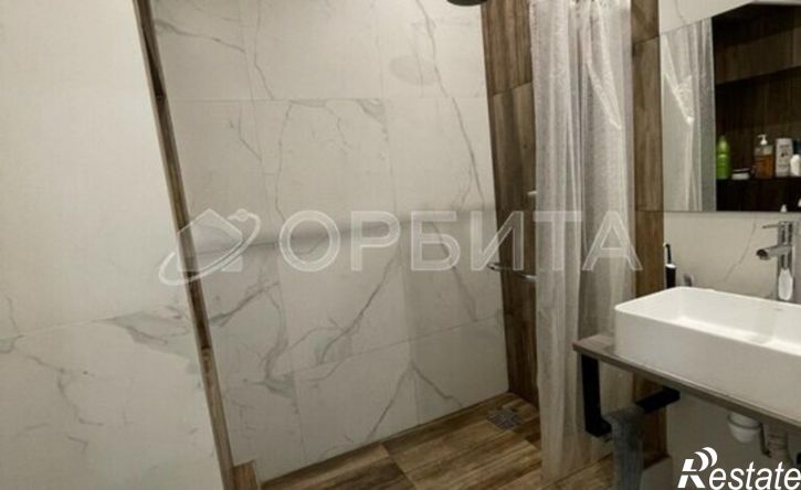 3-комн квартира ул Константина Посьета, 8,  д. 8