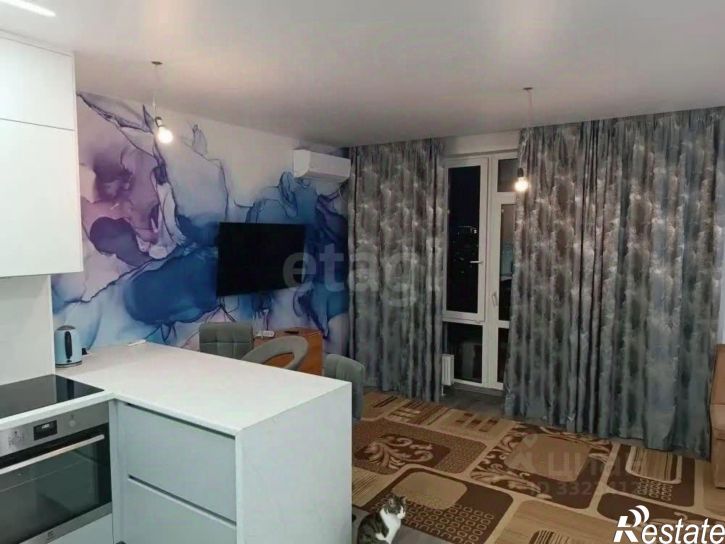 3-комн квартира ул Александра Протозанова, 8,  д. 8
