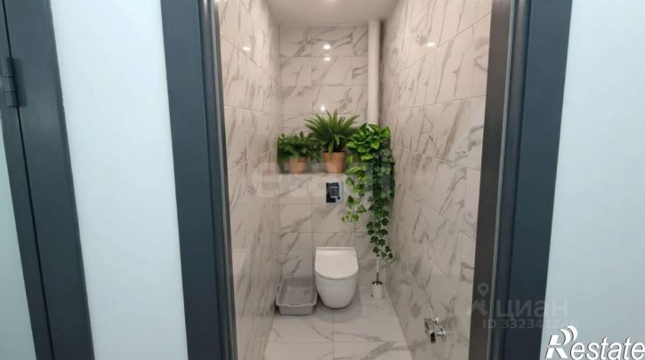 3-комн квартира ул Александра Протозанова, 8,  д. 8