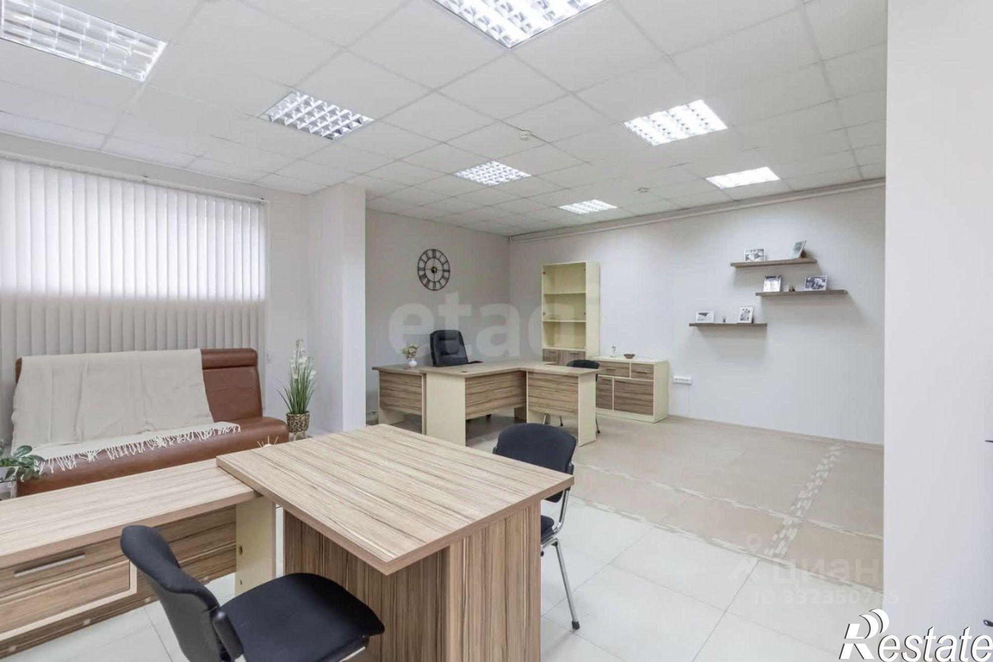 Купить офис, помещение под офис за 6 463 950 рублей на ул Мельникайте, 125б