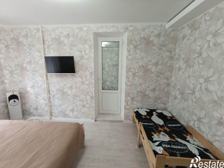 5-комн квартира ул Домостроителей, 18,  д. 18