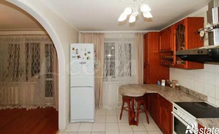 4-комн квартира ул Болотникова, 11,  д. 11