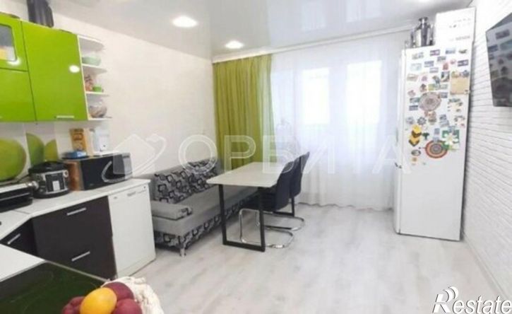 2-комн квартира ул Кремлевская, 110 3,  д. 110 3,  к. 3