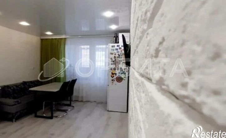 2-комн квартира ул Кремлевская, 110 3,  д. 110 3,  к. 3