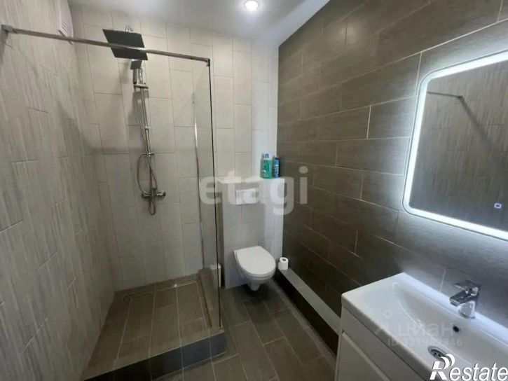 2-комн квартира ул Пожарных и спасателей, 1,  д. 1