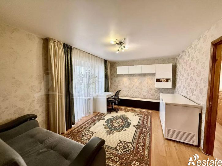 3-комн квартира ул Республики, 90,  д. 90