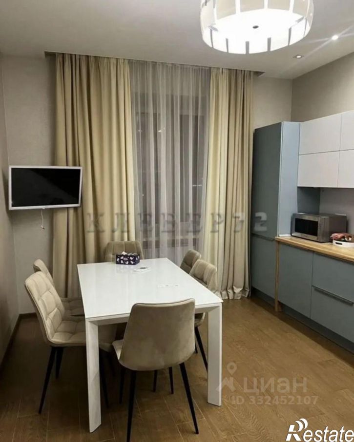 3-комн квартира ул Валерии Гнаровской, 12 1,  д. 12 1,  к. 1