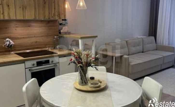 3-комн квартира ул Александра Протозанова, 8 1,  д. 8 1,  к. 1