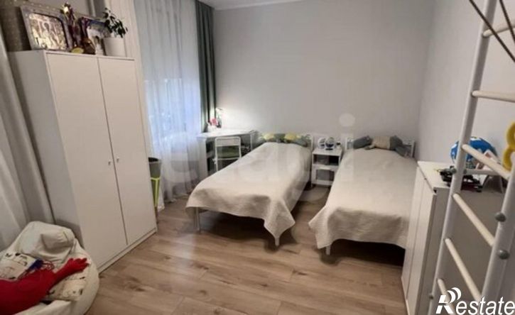 3-комн квартира ул Александра Протозанова, 8 1,  д. 8 1,  к. 1