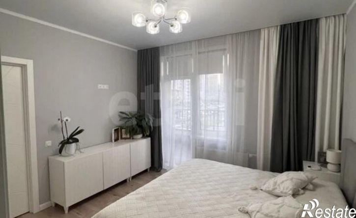 3-комн квартира ул Александра Протозанова, 8 1,  д. 8 1,  к. 1