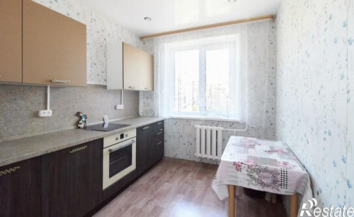 3-комн квартира ул Домостроителей, 10,  д. 10