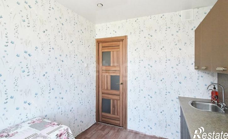 3-комн квартира ул Домостроителей, 10,  д. 10