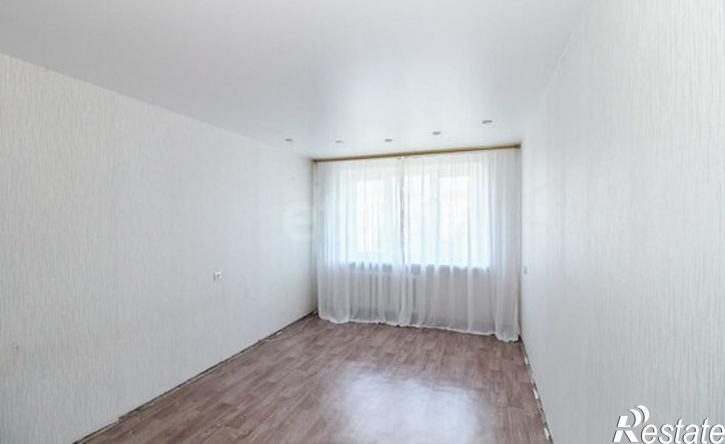 3-комн квартира ул Домостроителей, 10,  д. 10