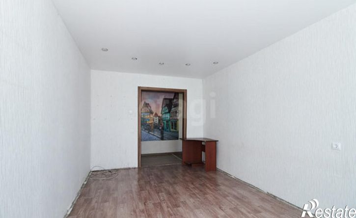 3-комн квартира ул Домостроителей, 10,  д. 10