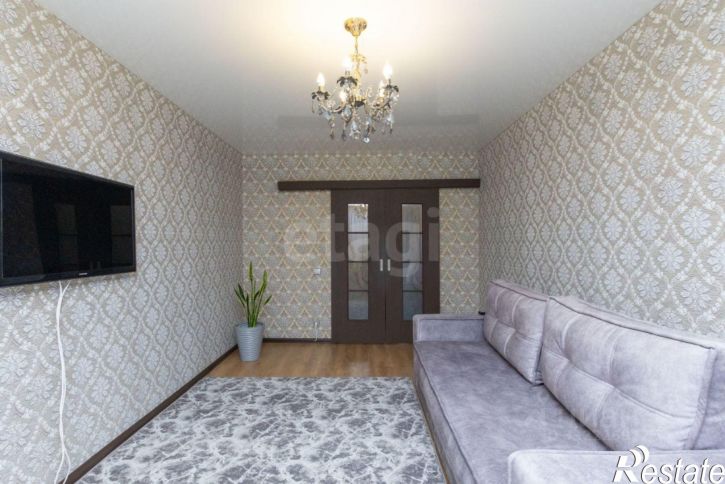 3-комн квартира ул Домостроителей, 18,  д. 18