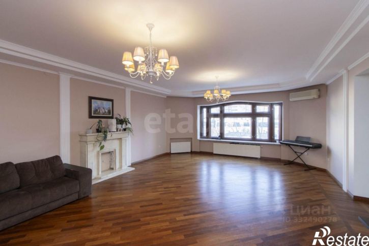 4-комн квартира ул Дзержинского, 69,  д. 69
