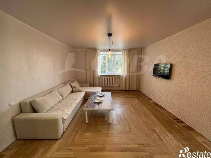 3-комн квартира ул Кирова, 8,  д. 8