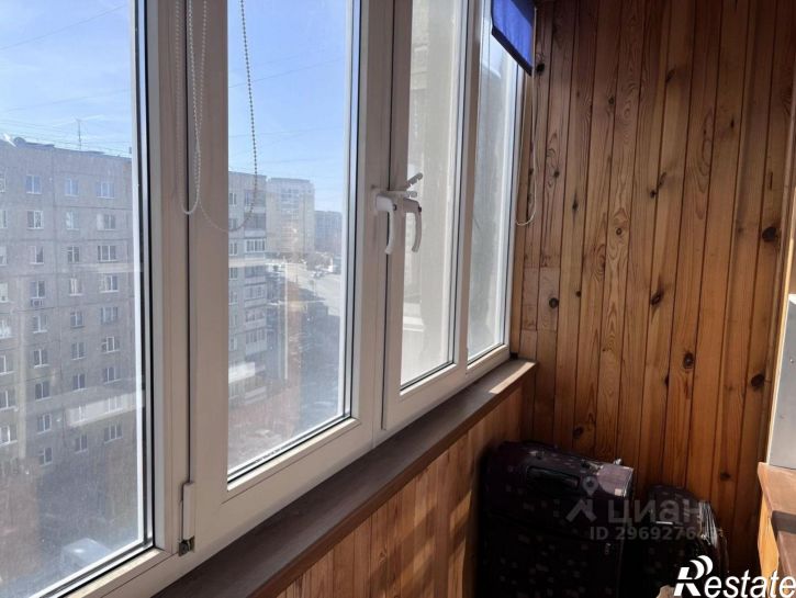 4-комн квартира Майский пр-д, 1,  д. 1