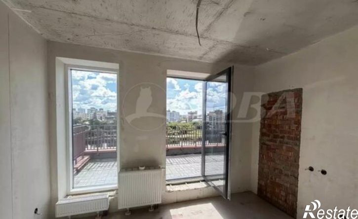 5-комн квартира ул Защитников Отечества, 30,  д. 30