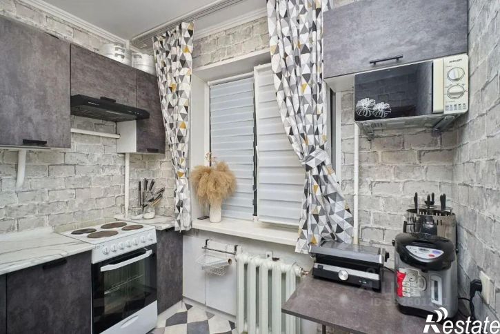 2-комн квартира ул Парфенова, 28,  д. 28