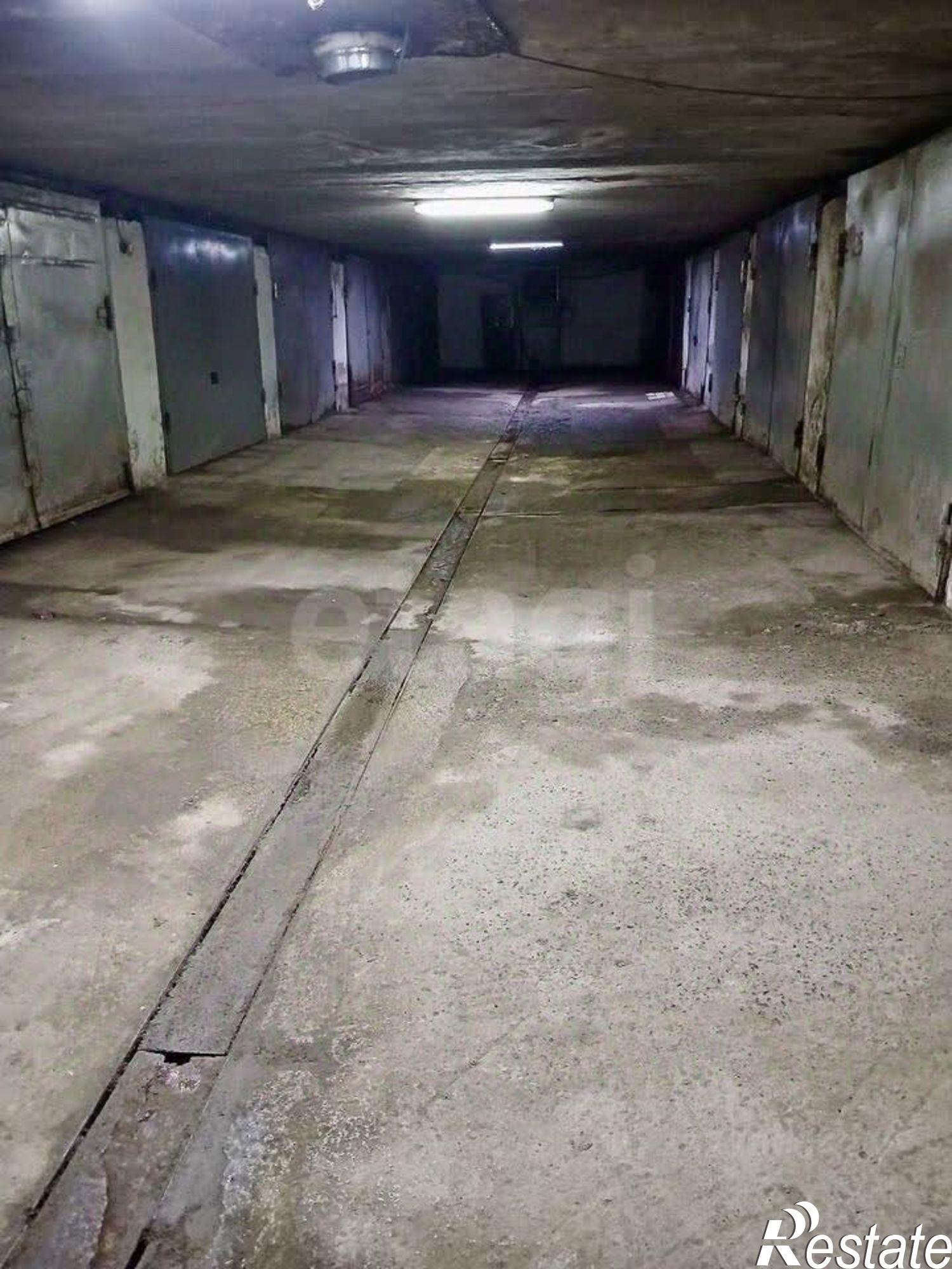 Купить гараж, место в паркинге за 1 582 430 рублей на Кольский пер, 1