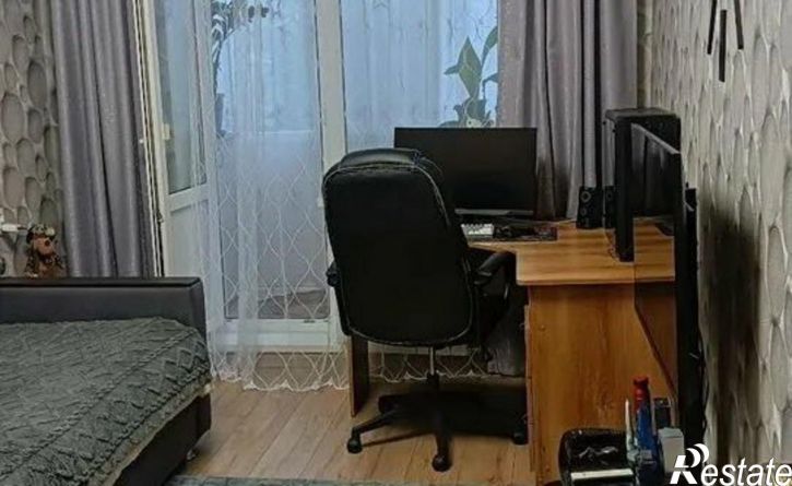 2-комн квартира Тюмень, улица Федюнинского, 5