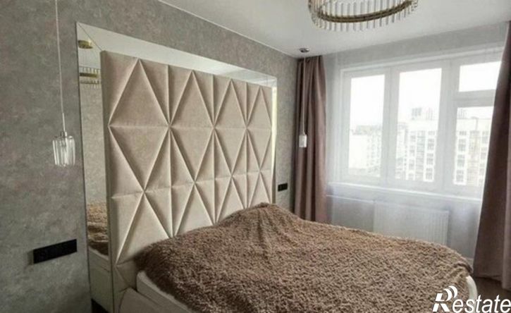 3-комн квартира ул Заполярная, 13,  д. 13
