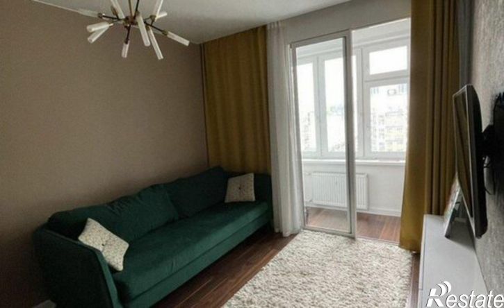 3-комн квартира ул Заполярная, 13,  д. 13