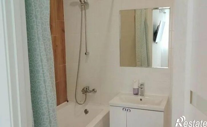 2-комн квартира улица Андрея Кореневского, 11