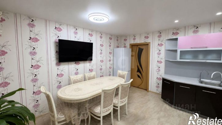 2-комн квартира ул Василия Гольцова, 10,  д. 10