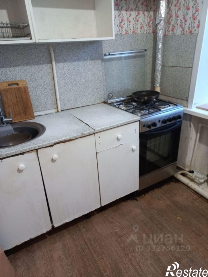 3-комн квартира ул Пражская, 21,  д. 21